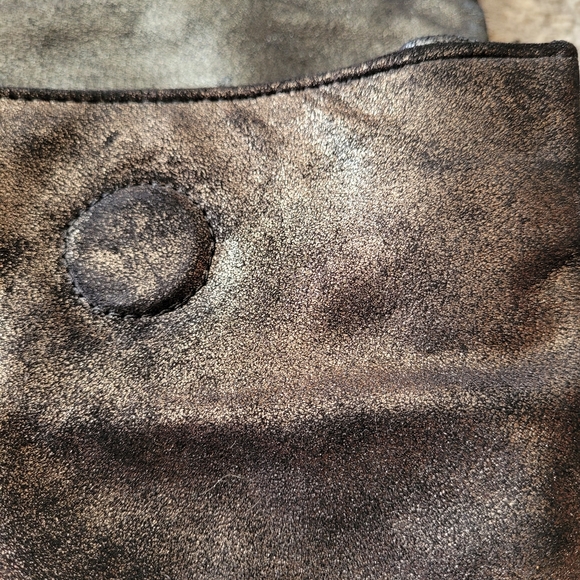 Graham & Spenser suede clutch black and gold - Picture 3 of 9